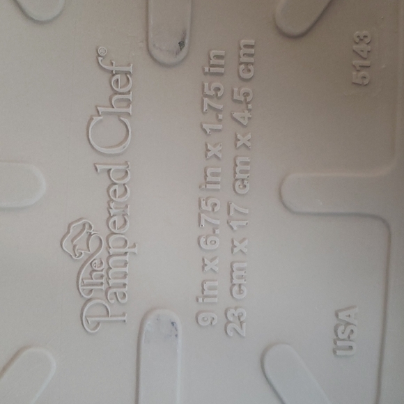 NWOB Pampered Chef stoneware bacon/vegetable dish - Picture 2 of 3